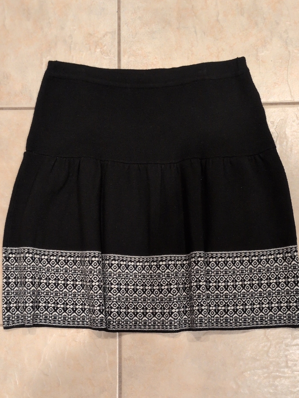 Cynthia Rowley Knit Skirt Size Medium